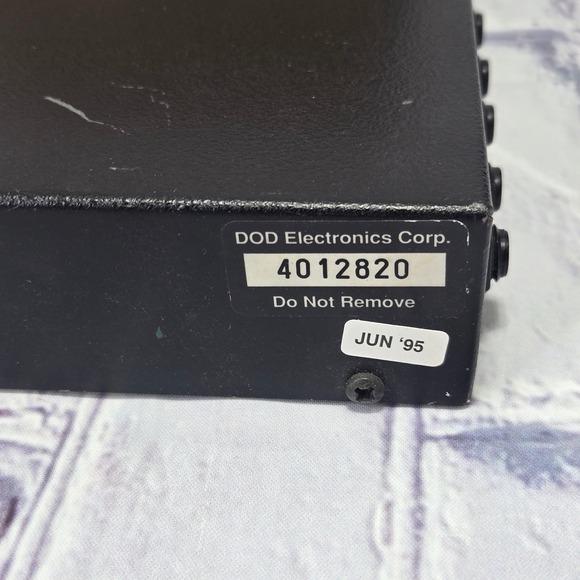 Digitech TSR 12 Studio Reverb Multi Effects Processor Rackmount - Picture 8 of 9